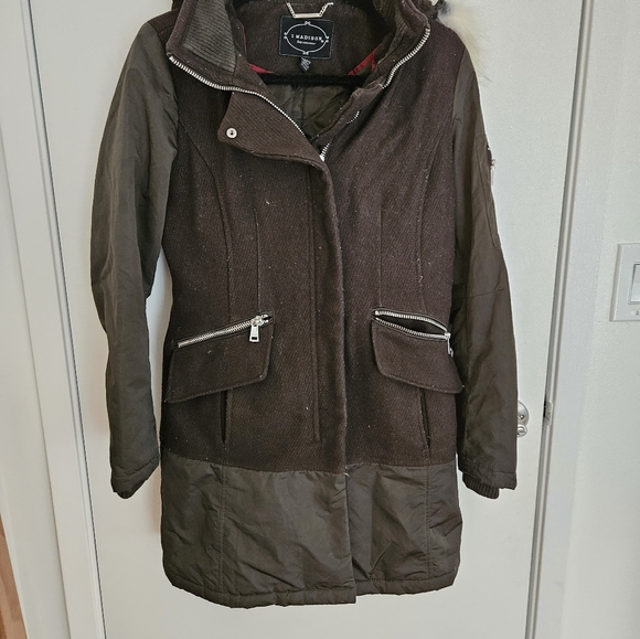 WINTER COAT - Picture 4 of 8